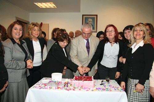 Baro Çalışanlarının
Yılbaşı Kutlaması
 - 6