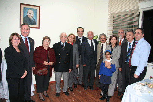 Başkan Kolcuoğlu
Baro Çalışanlarına 
Veda Etti
 - 15